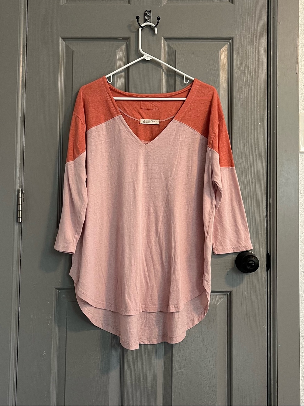 We The Free Two-Tone V-Neck Three Quarter Sleeve Top Dusty Pink and Rust